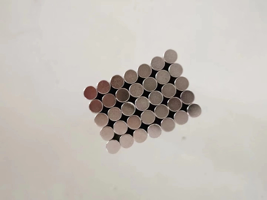 Últimos blogs da empresa sobre Descubra as maravilhas da força magnética super forte: Ímãs de barra de neodímio de 12.000 Gauss