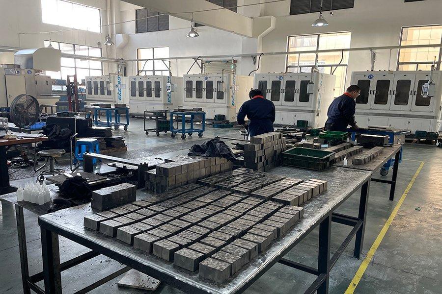 Últimos blogs da empresa sobre A Última Política de Exportação da China para Ímanes Permanentes de Terras Raras