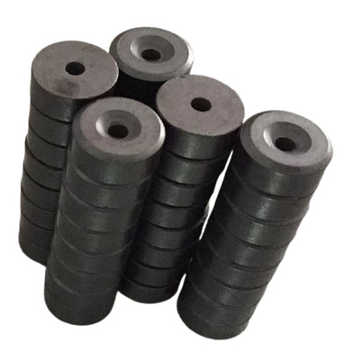 comprar Ímã cerâmico feito sob encomenda do potenciômetro Y30BH da ferrite com furo escareado D15.2 X H6 X d3.2 X d8 online manufacture