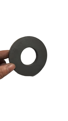 comprar Duramente tamanho feito sob encomenda diametralmente magnetizado Y30 Y35 de Ring Magnet D65X32X20mm da ferrite online manufacture