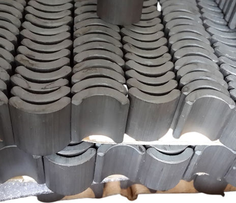 Comprar Ímã de ferrite em forma de arco de grau Y30 Y40 para aplicações de motor - Ímã de cerâmica dura personalizado online manufacture